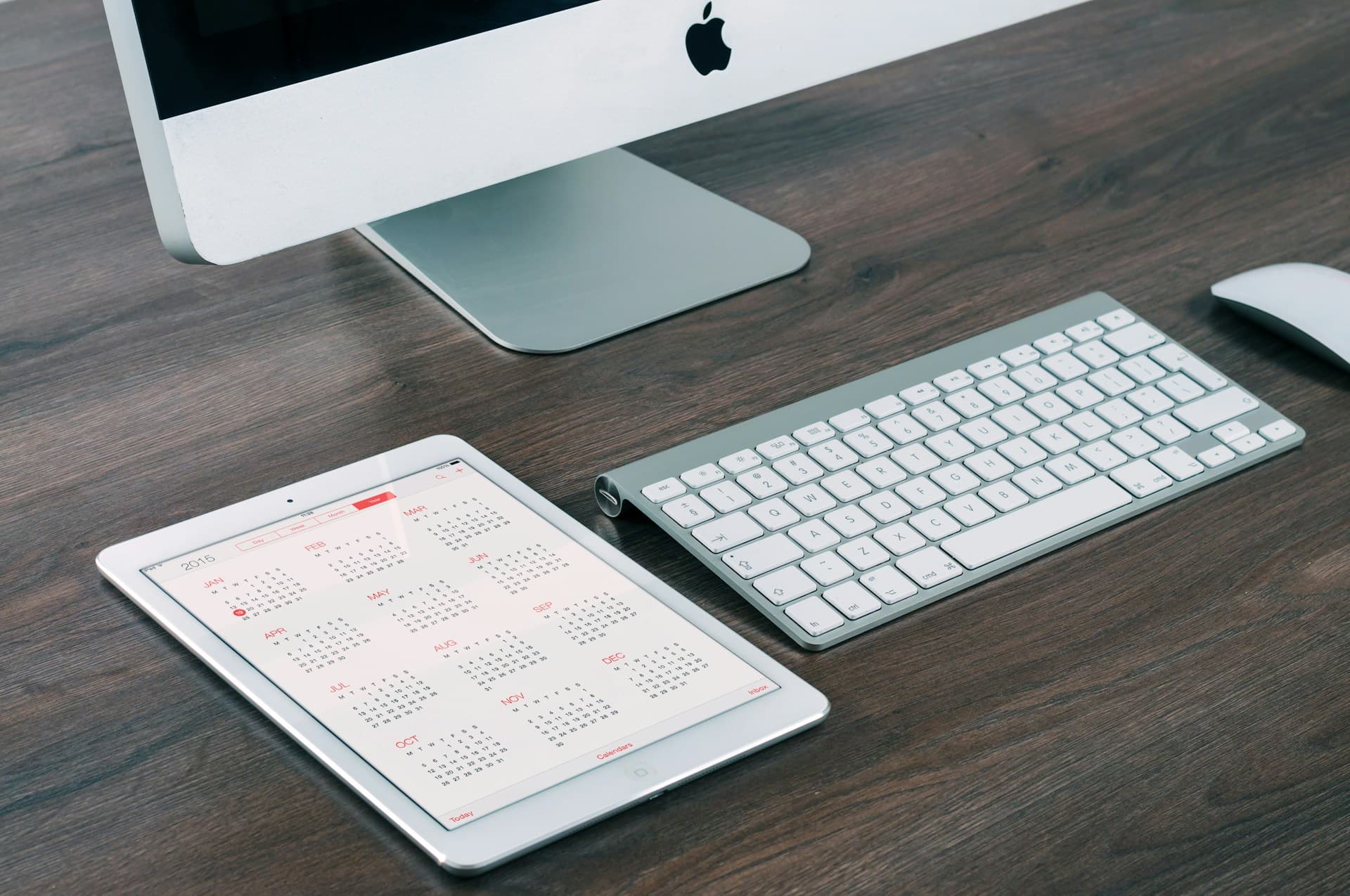Meeting scheduling interface showing flexible time slots and group meeting options